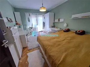 Apartament 4 camere in vila zona centrala - imagine 7