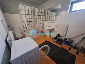 Apartament 4 camere in vila zona centrala - imagine 9