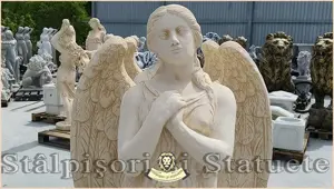 Statuetă îngeraș mare, galben patinat, model S20.