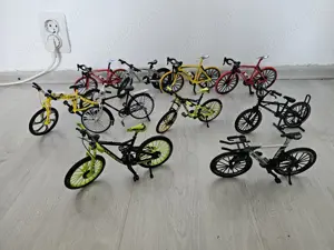 Macheta metalica bicicleta 18 cm lungime