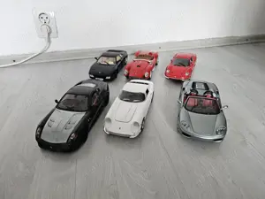 Macheta metalica ferrari scara 1:18 diferite modele 
