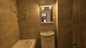 Vand apartament cu 2 camere decomandat, Deva, bloc din 2012, etaj 5, mobilat,  Pietroasa - imagine 11