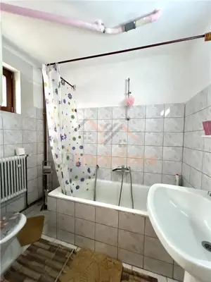 VILA CU 11 CAMERE, BEIUS - imagine 15