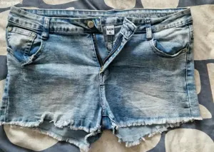 vand pantaloni scurti  - imagine 3