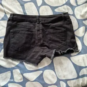 vand pantaloni scurti  - imagine 4