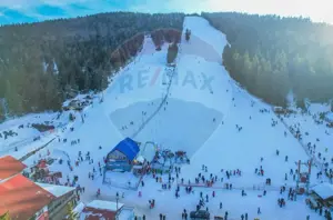 Pensiune de vânzare Arieseni la 100 m de partie