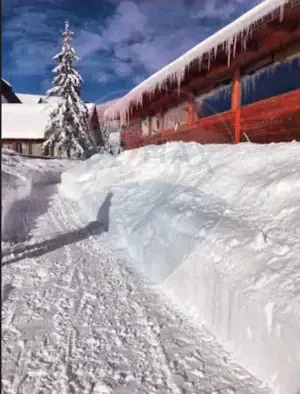 Pensiune de vânzare Arieseni la 100 m de partie - imagine 5