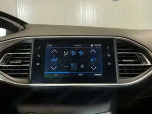 Peugeot 308 - imagine 17