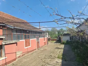 Casă regim Dp+P teren generos 1152 mp  Codlea, DN1, 2 garaje, grădină - imagine 3