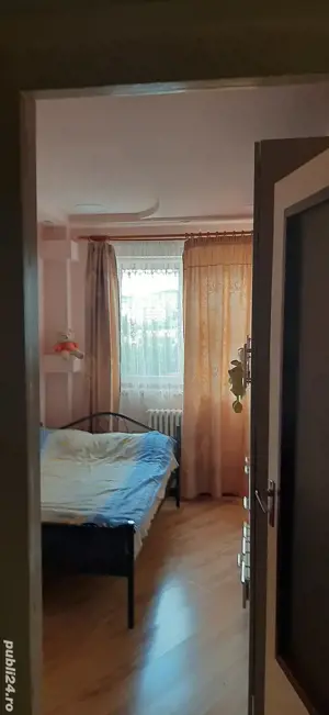 Persoana fizica vand apartament, in cartierul Manastur, str  Mehedinți nr 42-44. 