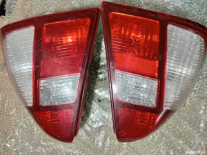 Vând diverse stopuri auto și un set căpăcele roti Nisa tel- zero 7 cinci 8cinci 2 sase 3 cinci 0 - imagine 2