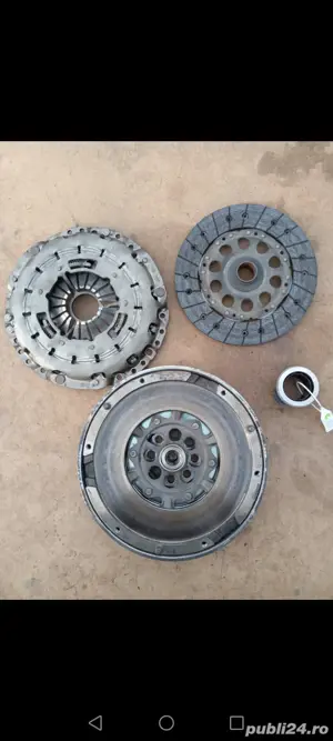 Vând diverse piese auto tel zero 7 cinci 8 cinci 2 șase 3 cinci 0 