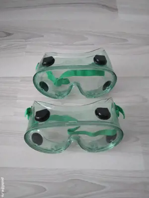 O C H E L A R I-protecție,noi