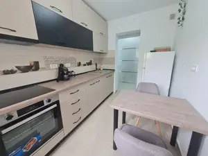 Apartament 2 camere Metrou Titan Minis