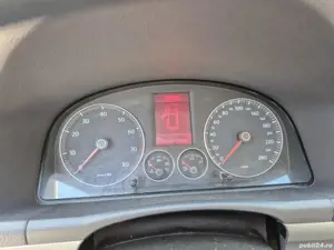 Vand Vw Touran 1.4 TSI - imagine 4