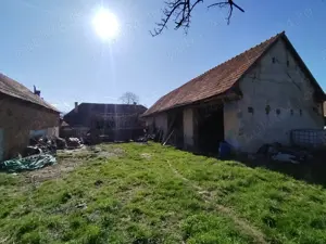 Casă tradițională cu 2 corpuri, grajd, șură și 1200 mp teren   Lisa, Brașov   ideal turism rural - imagine 9