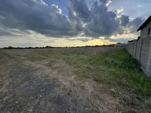 Teren Intravilan Becicherecu Mic ,776 mp,Fs. 17,5m - imagine 2