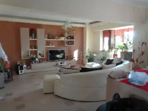 Apartament 2 camere la cheie, etaj 3 Piata Spitalului - aproape de Spitalul Judetean