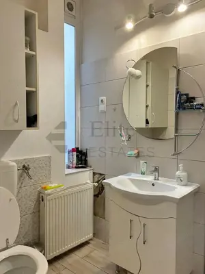 Apartament central cu 3 camere de vanzare in Oradea - imagine 10