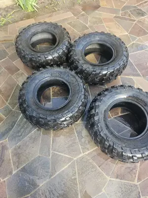 Vând cauciucuri ATV