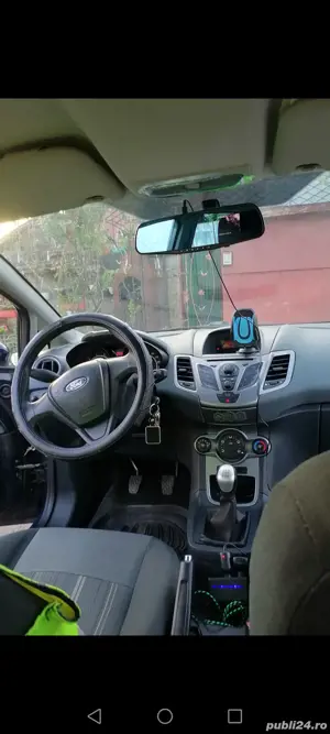 Schimb Ford Fiesta 2009 1,3 benzina  - imagine 8 Schimb Ford Fiesta 2009 1,3 benzina  - imagine 8