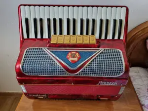 Acordeon italian ,80 basi Castelfidardo - imagine 4