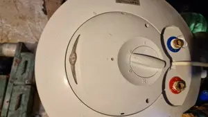 Vand Boier Tesy 80 litri - imagine 2