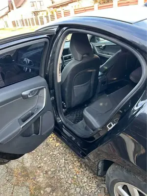 volvo s60, 2014, automat, 5 cilindri  - imagine 8