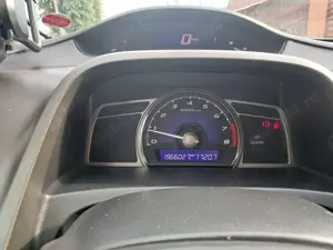 Honda Civic 1.8 benzina - 140 Cp - imagine 5