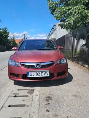 Honda Civic 1.8 benzina - 140 Cp - imagine 2