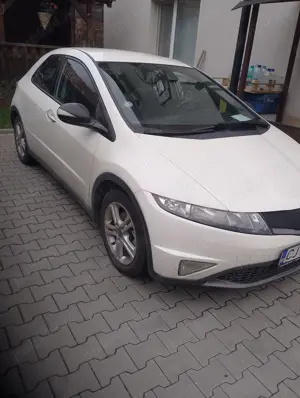 Vând Honda Civic 1,4 benzina inmatr.Ro an 2011