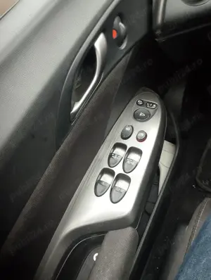 Vând Honda Civic 1,4 benzina inmatr.Ro an 2011 - imagine 6 Vând Honda Civic 1,4 benzina inmatr.Ro an 2011 - imagine 6