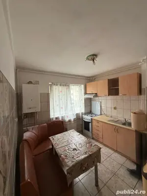 Apartament 3 camere Semidecomandat - imagine 4