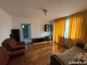 Apartament 3 camere Semidecomandat