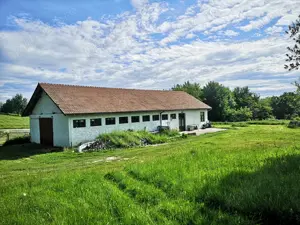 Hala Si teren 6 Ha pretabil agroturism, camping, drum asfaltat