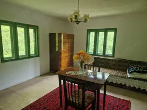 Vând casa in zona de munte, com. Podeni, jud. Mehedinți. - imagine 10