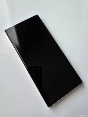 Vand Samsung Galaxy S22 ULTRA 256 GB