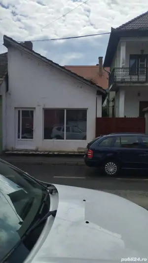 Casa singur in curte plus un spatiu comercial Sibiu Str Morilor - imagine 3