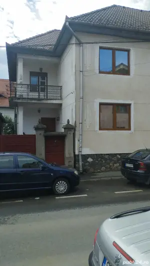 Casa singur in curte plus un spatiu comercial Sibiu Str Morilor - imagine 2