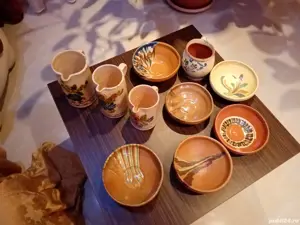cani si vase vechi din lut  - imagine 5
