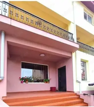 Casă la curte - imagine 8