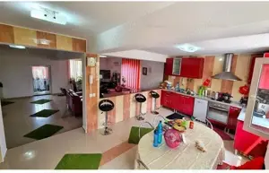 Casă la curte - imagine 2