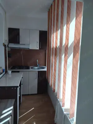 Inchiriez (vand) garsonieră renovată, mobilată și utilată complet - imagine 8