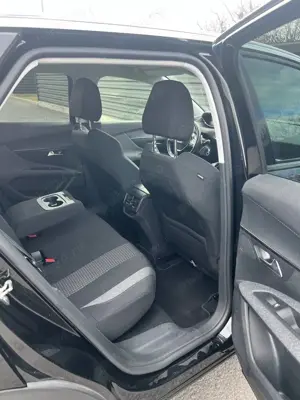 Peugeot 3008 1.5 Diesel 130 CP Automat 2018 - imagine 7