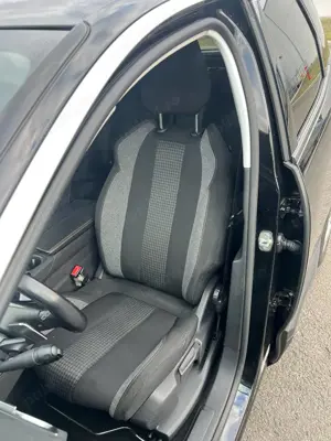 Peugeot 3008 1.5 Diesel 130 CP Automat 2018 - imagine 9