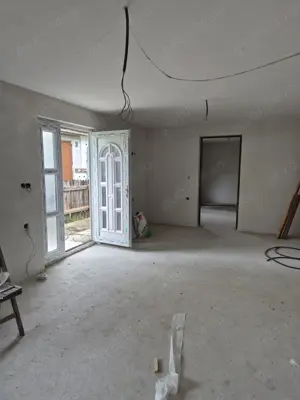 Vand casa Moroeni Dambovita - imagine 2