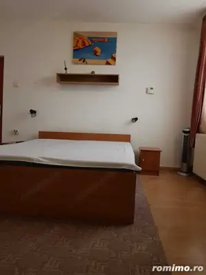apartament cu o camera decomandat zona Take Ionescu