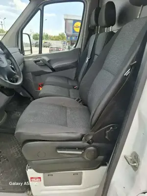 Mercedes Sprinter an 2013,Km 320000 k,6 trepte,2,2 D, RAR facut acum,inscrisa ro - imagine 9