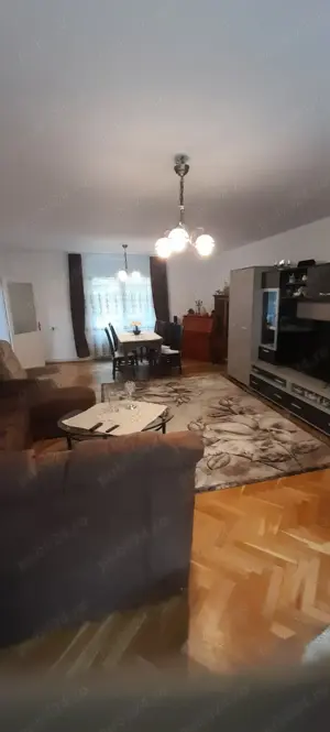 Vind casa cu etaj in centru Resita  - imagine 3