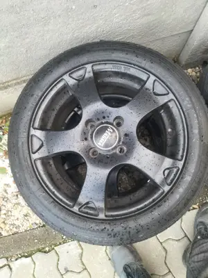 Cauciucuri și genti